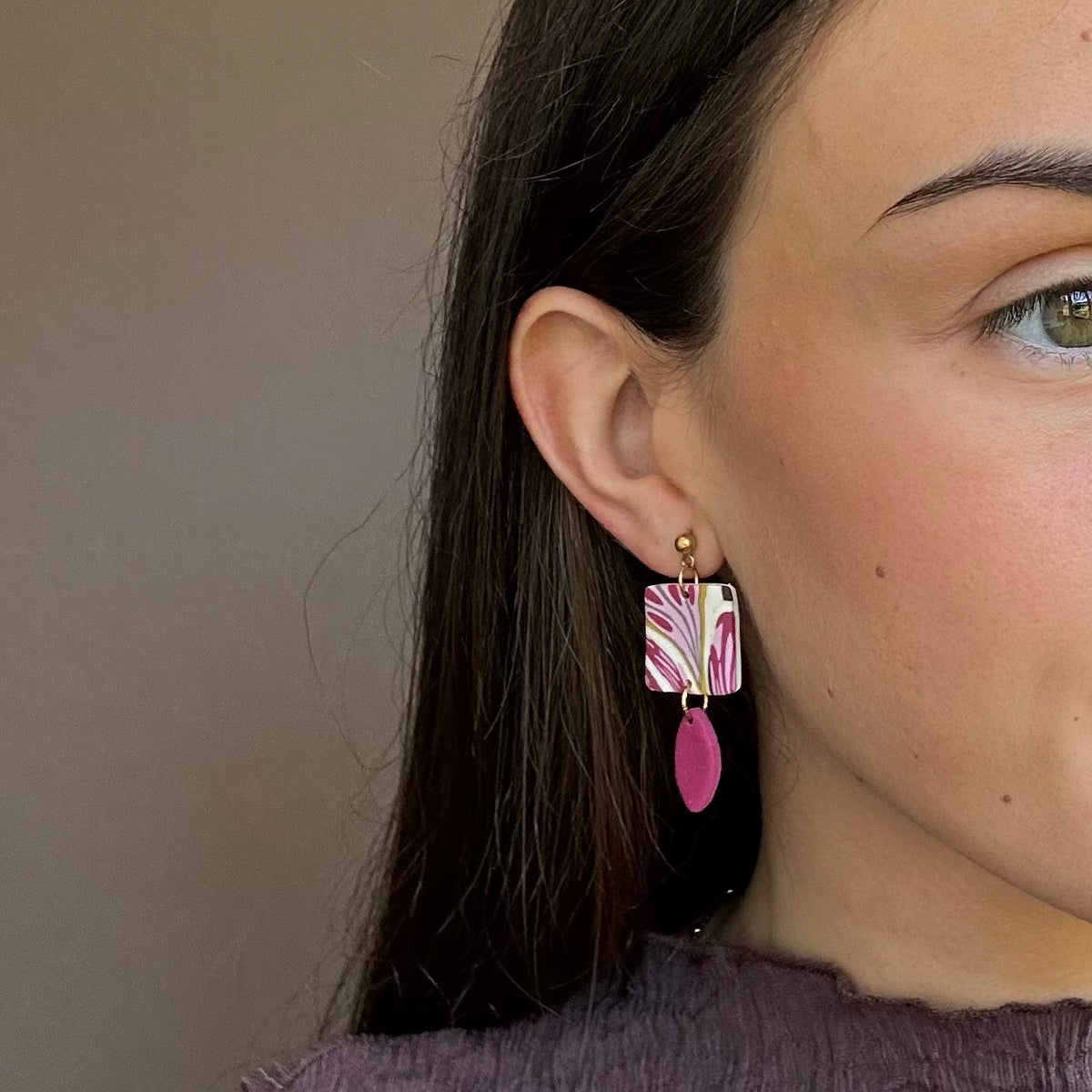 Essence earrings